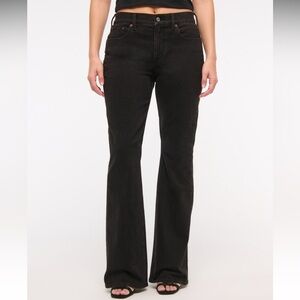 NEW WITH TAGS Abercrombie THE SKINNY HIGH RISE black jeans with slits